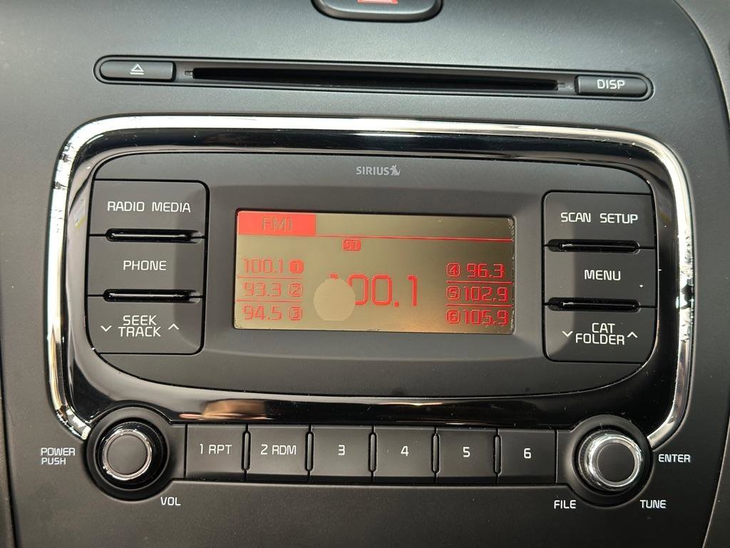 Used 2017 Kia Forte LX image 16