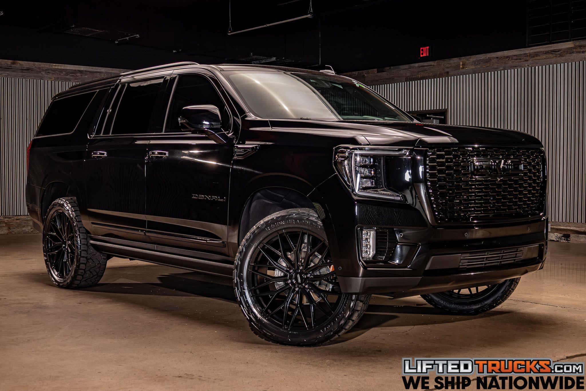 Used 2024 GMC Yukon XL Denali w/ Denali Reserve Package image 1