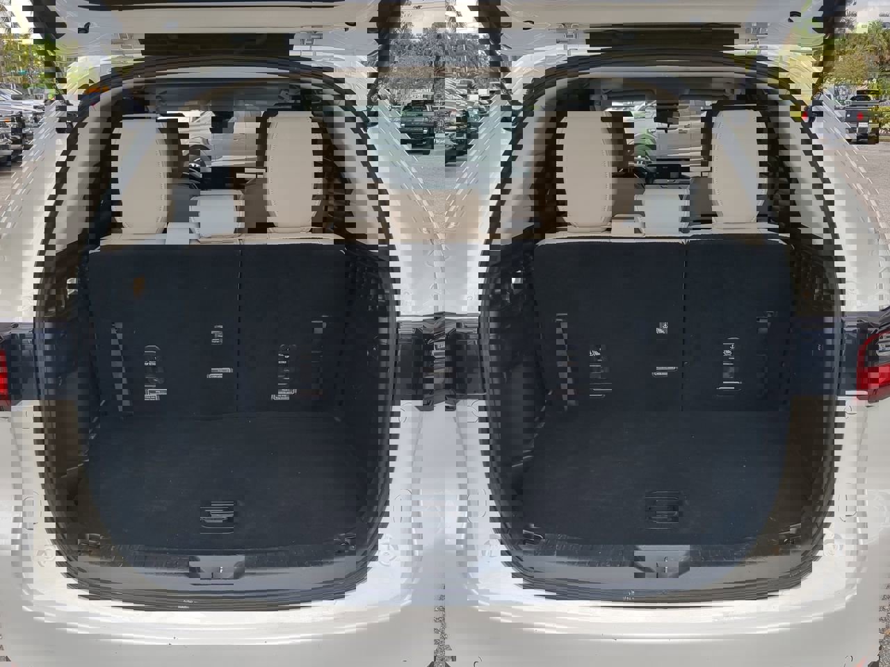 Used 2025 MAZDA CX-90 Plug-In Hybrid w/ Preferred image 13