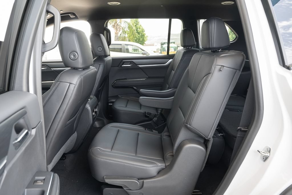 New 2026 GMC Acadia Elevation w/ Black Edition FWD image 35