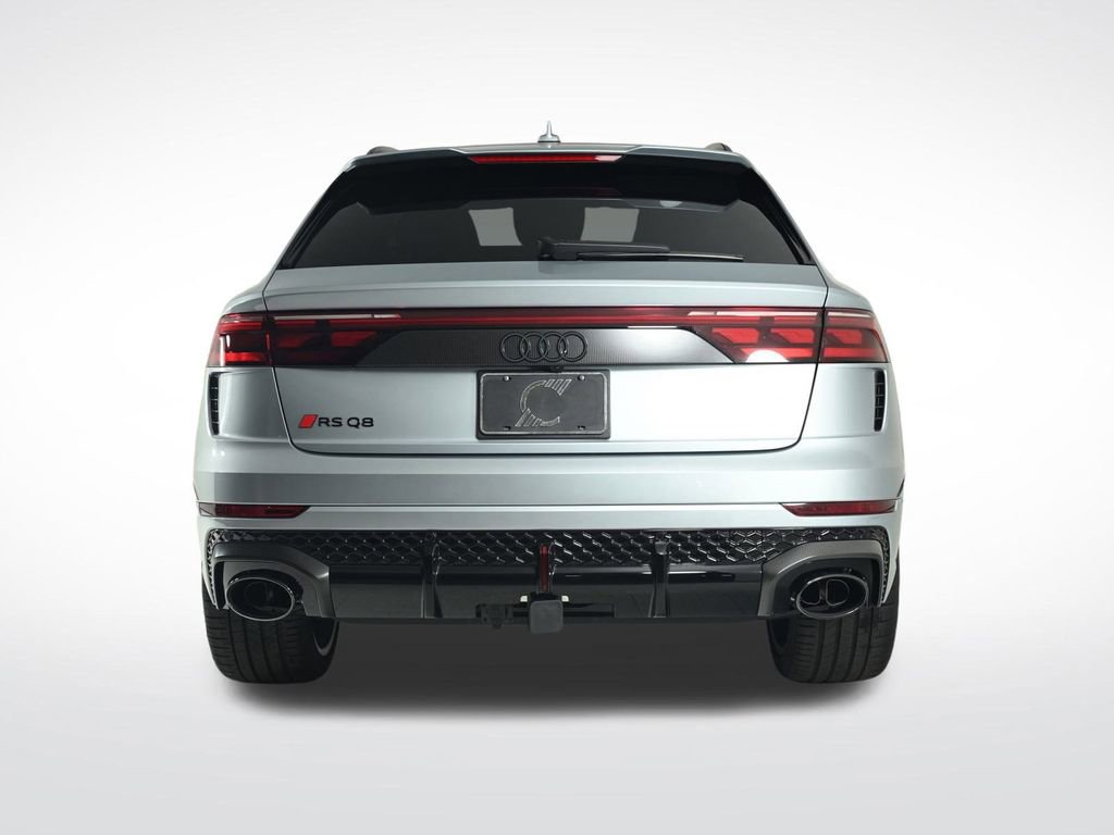 New 2025 Audi RS Q8 performance image 4