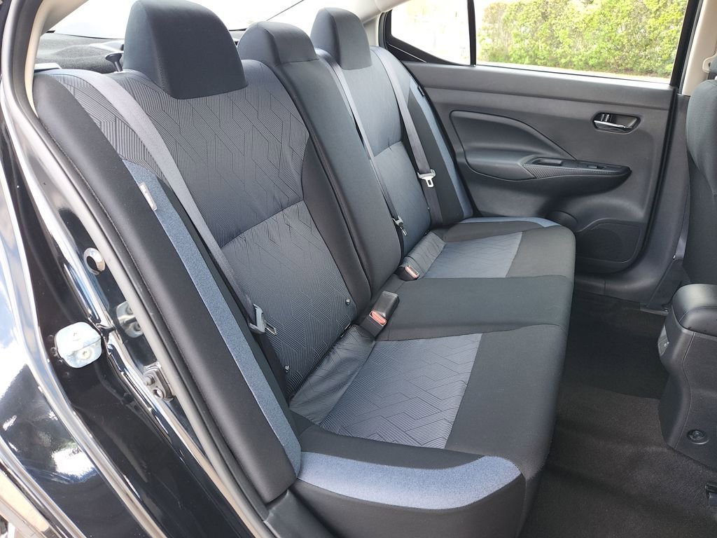 Used 2025 Nissan Versa SV image 14