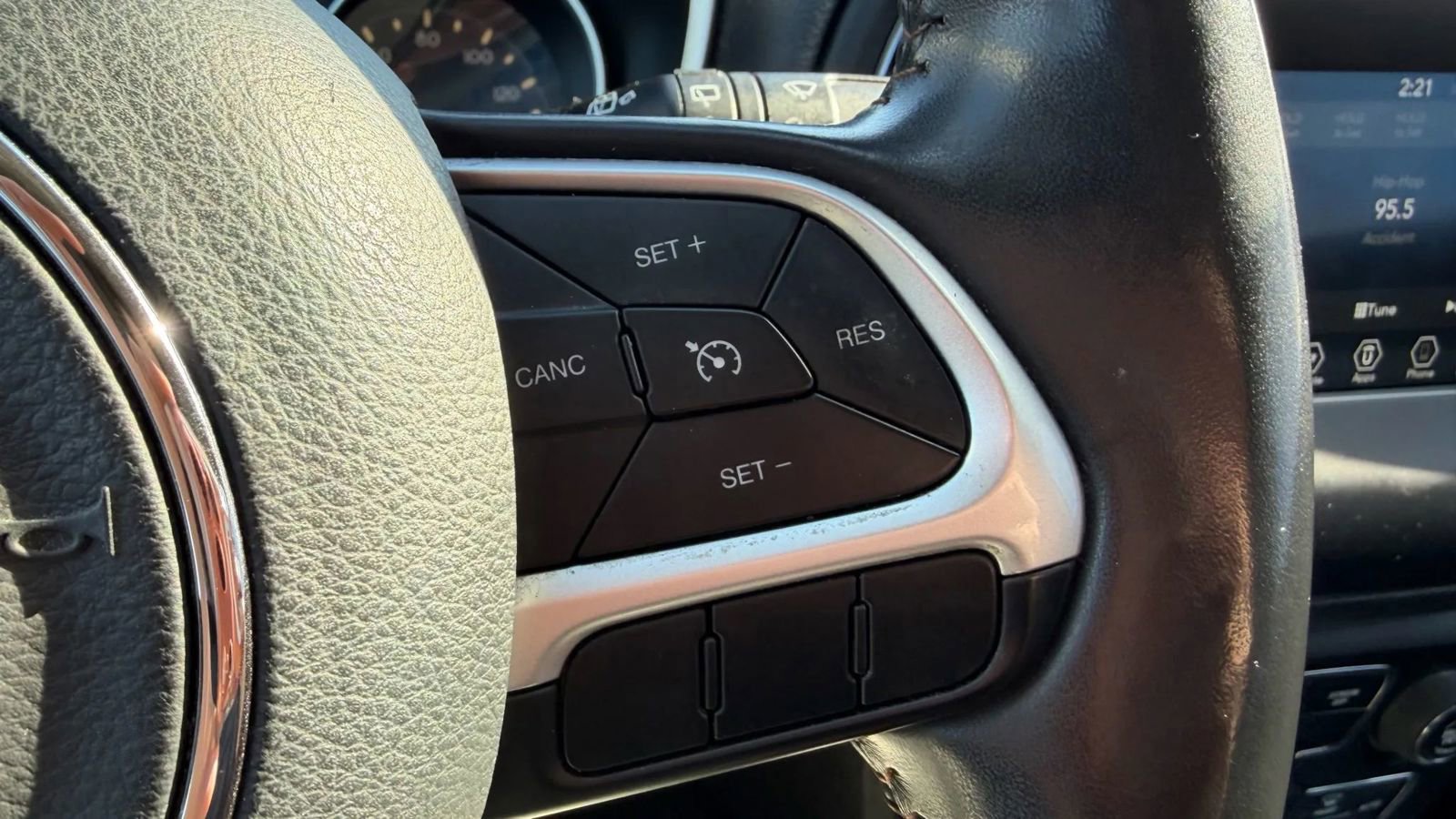 Used 2019 Jeep Compass Latitude w/ Popular Equipment Group image 30