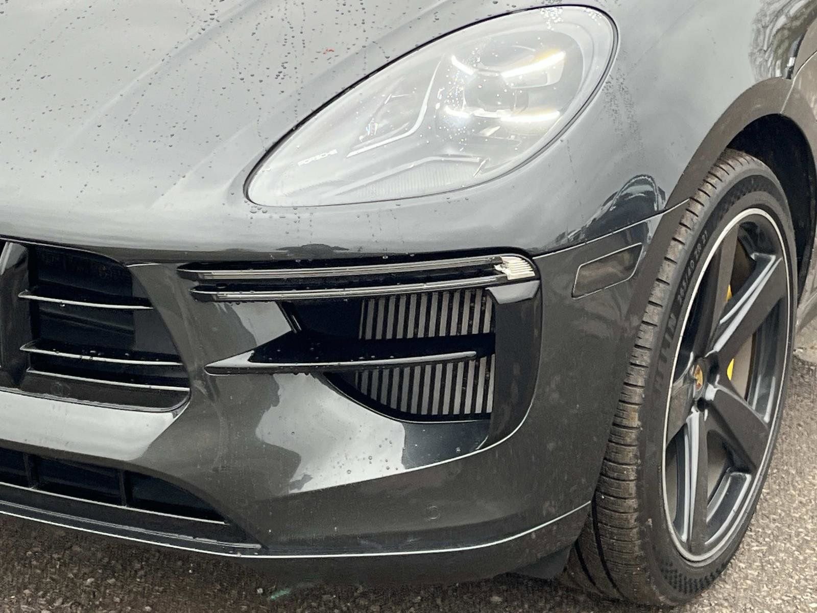 Used 2020 Porsche Macan Turbo image 8