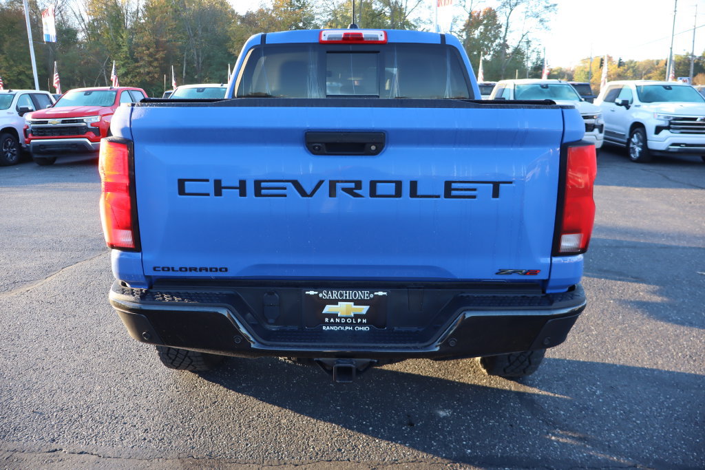Used 2025 Chevrolet Colorado ZR2 w/ Technology Package AWD/4WD image 36