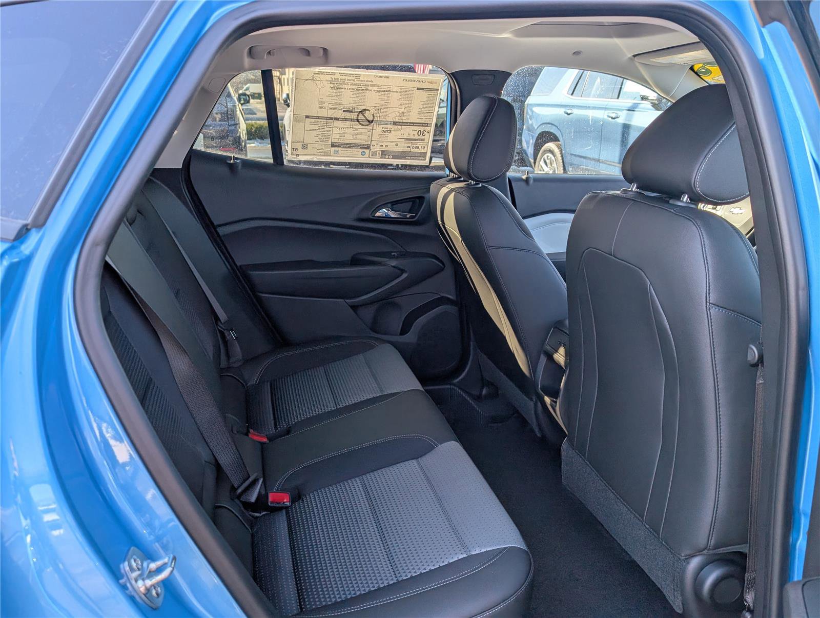 New 2026 Chevrolet Trax LT w/ Sunroof Package image 8