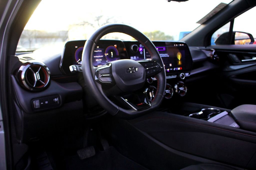 Used 2024 Chevrolet Blazer EV RS image 8