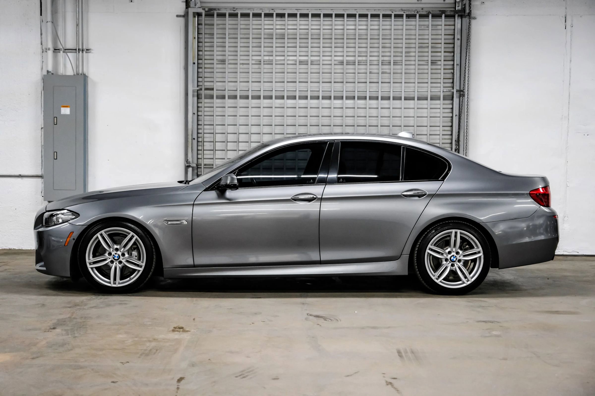 Used 2016 BMW 535i Sedan image 12