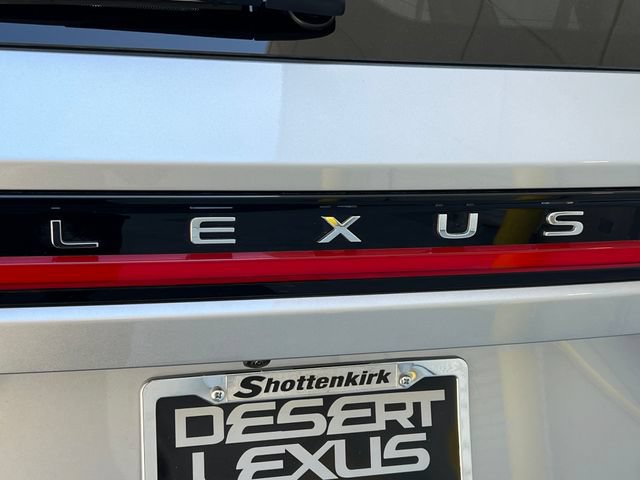 Used 2025 Lexus TX 500h AWD w/ Technology Package image 17