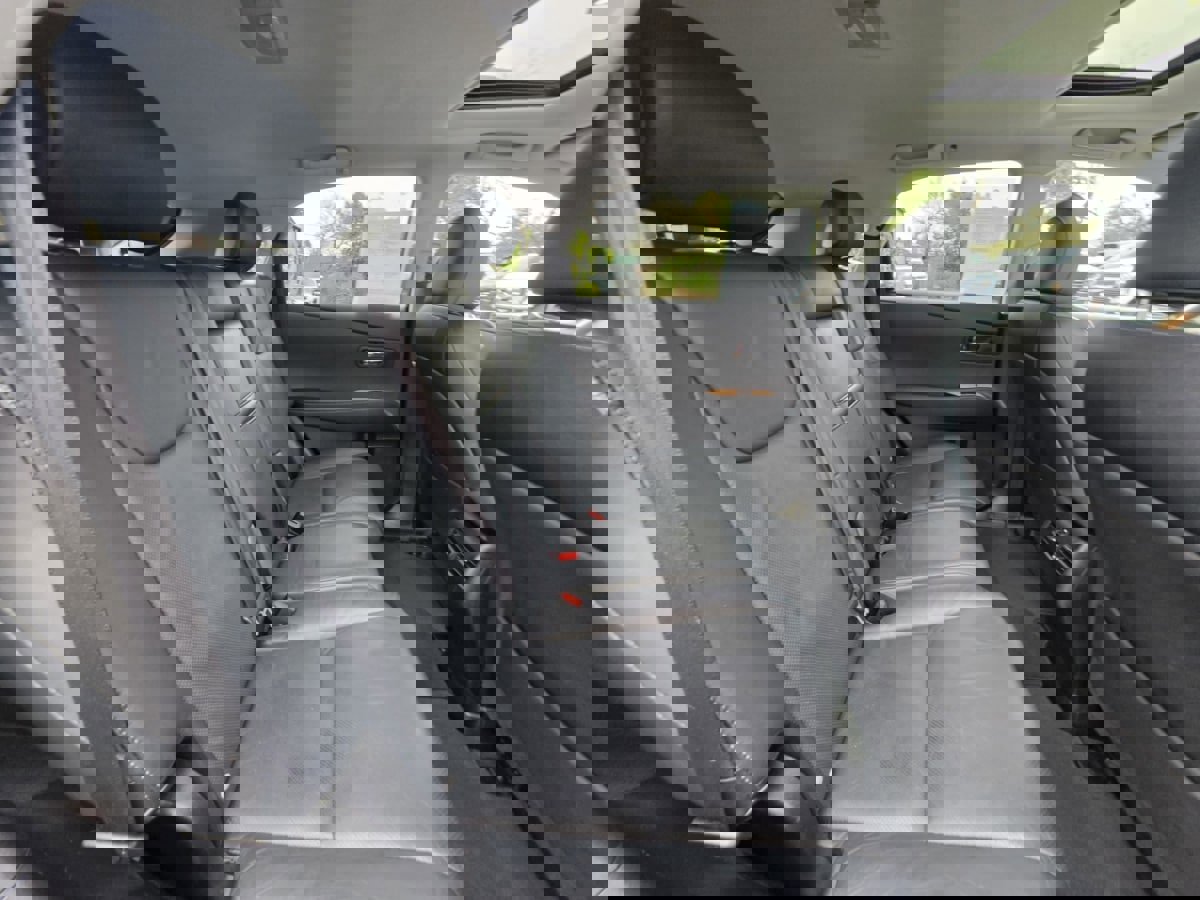 Used 2015 Lexus RX 450h AWD image 16