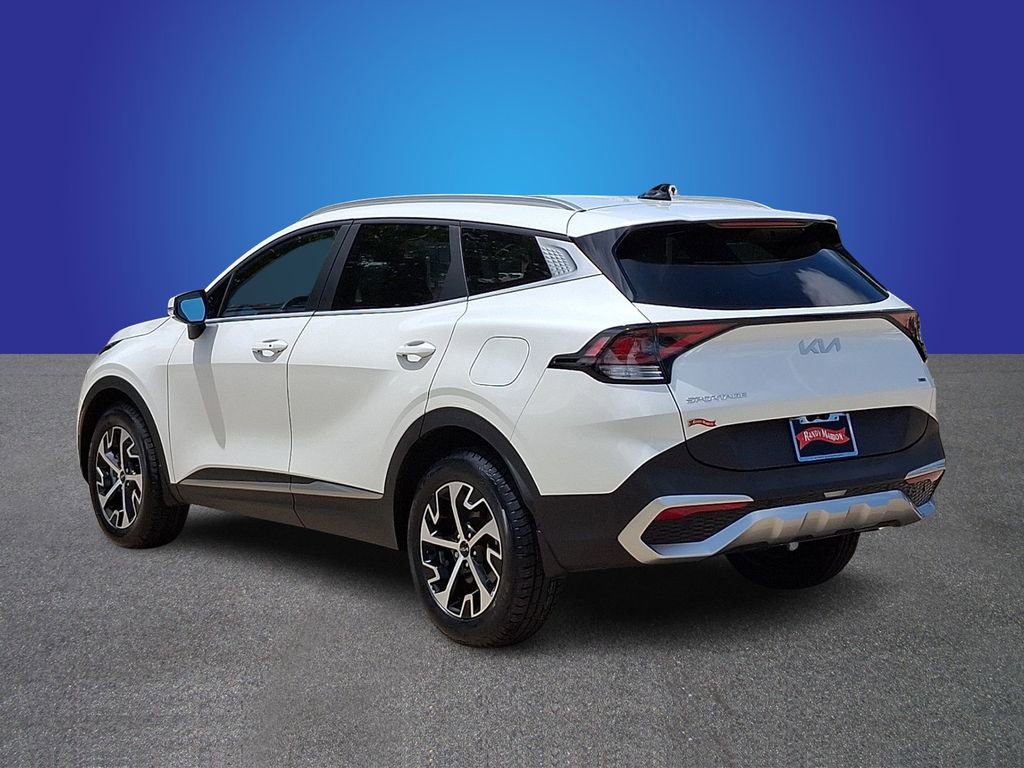 Used 2023 Kia Sportage EX AWD/4WD image 6