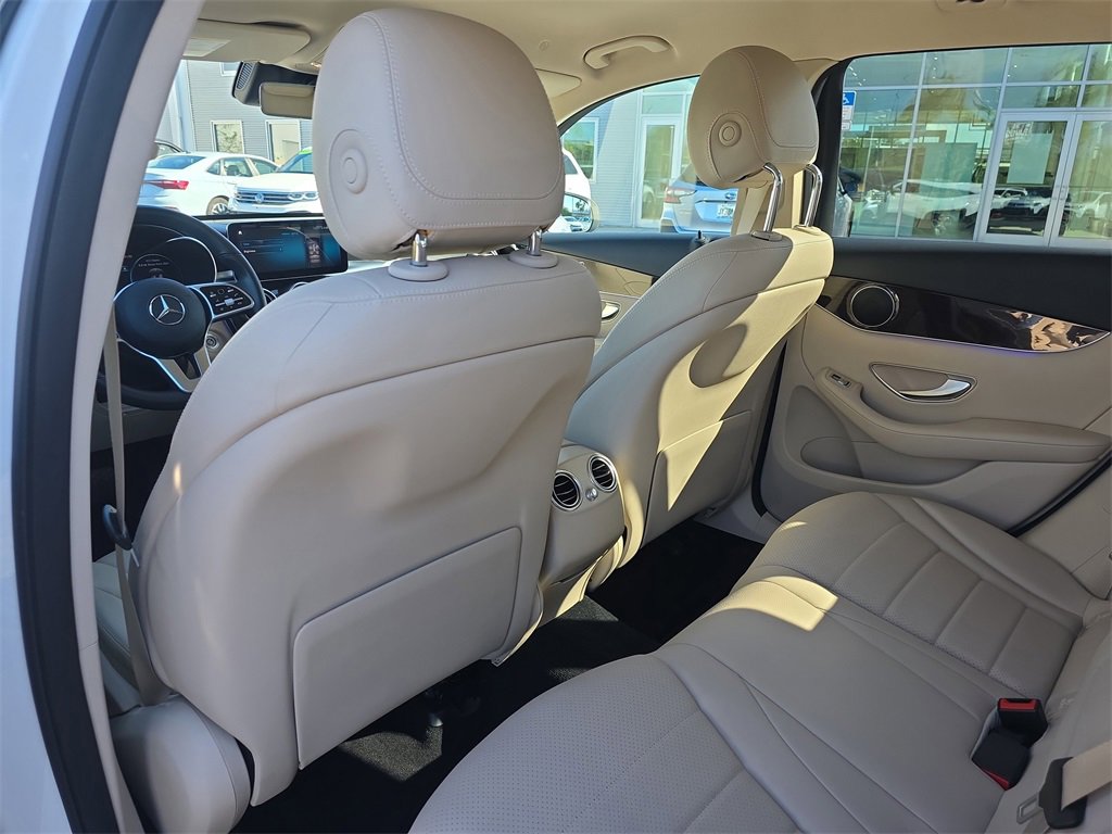Used 2022 Mercedes-Benz GLC 300 image 11