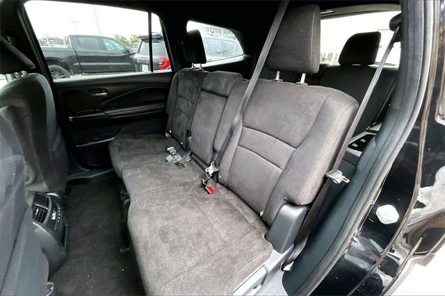 Used 2022 Honda Pilot Sport image 19