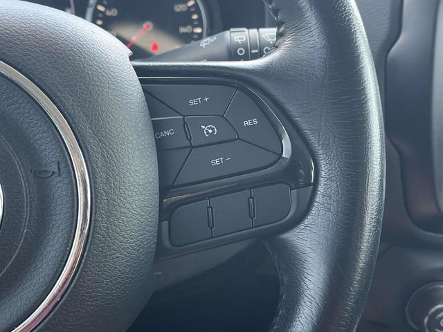 Used 2020 Jeep Renegade Altitude FWD image 26