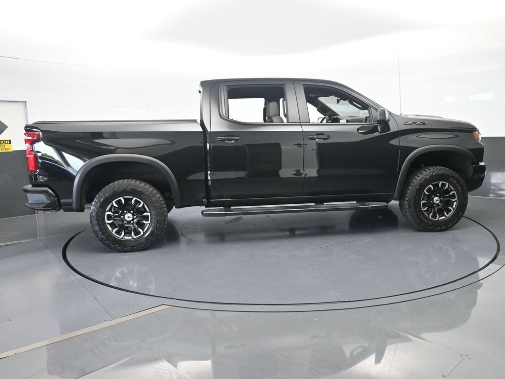 Used 2025 Chevrolet Silverado 1500 ZR2 w/ Technology Package AWD/4WD image 7