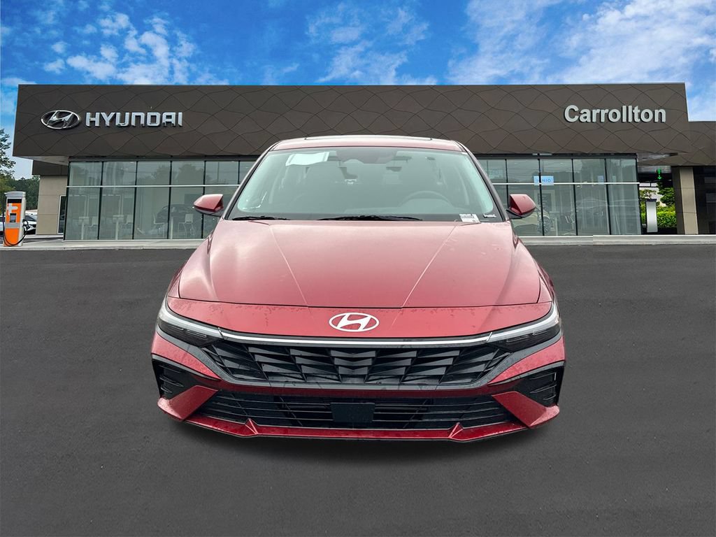 New 2025 Hyundai Elantra SEL FWD image 2