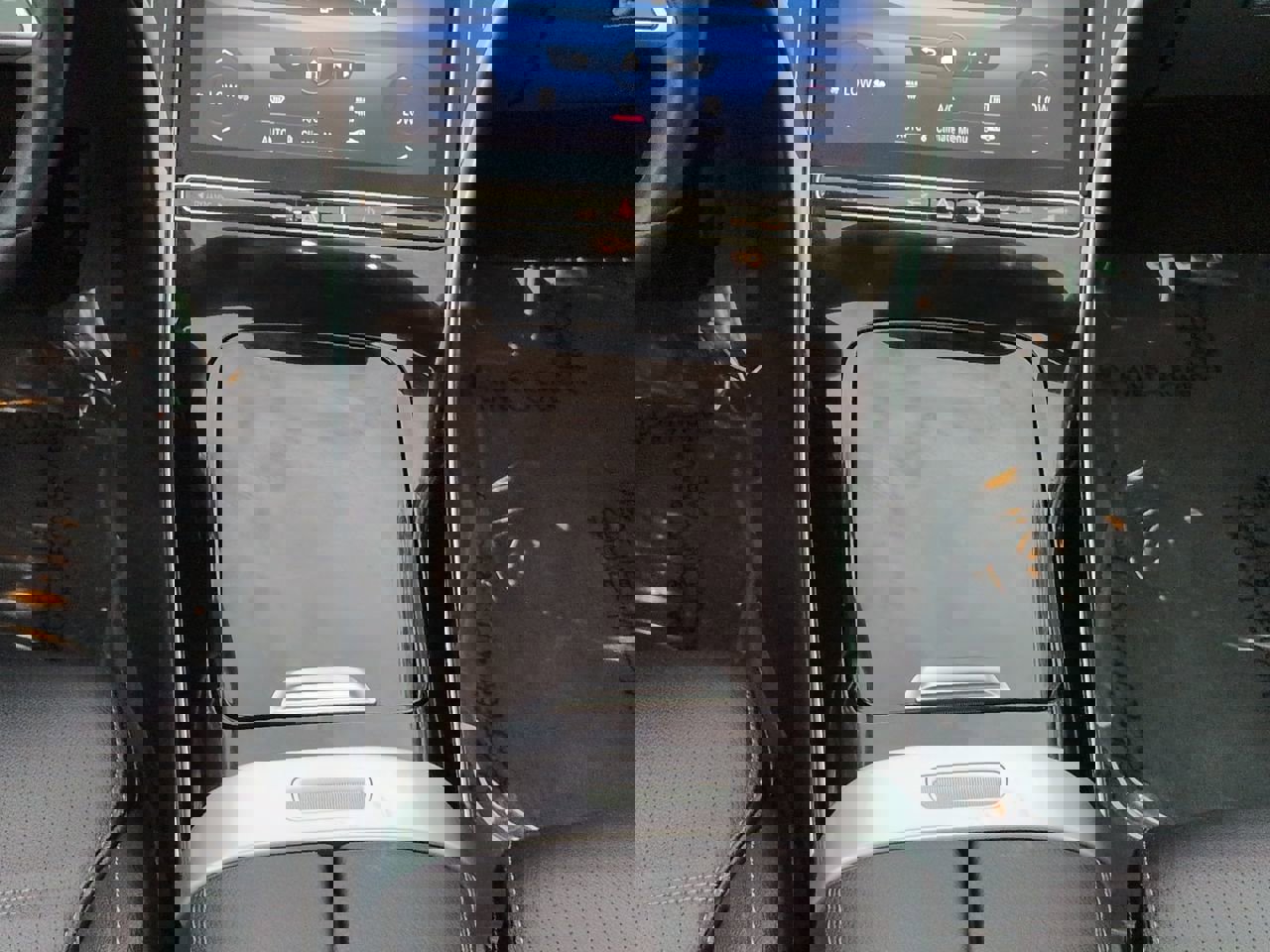 Used 2023 Mercedes-Benz C 300 Sedan image 18