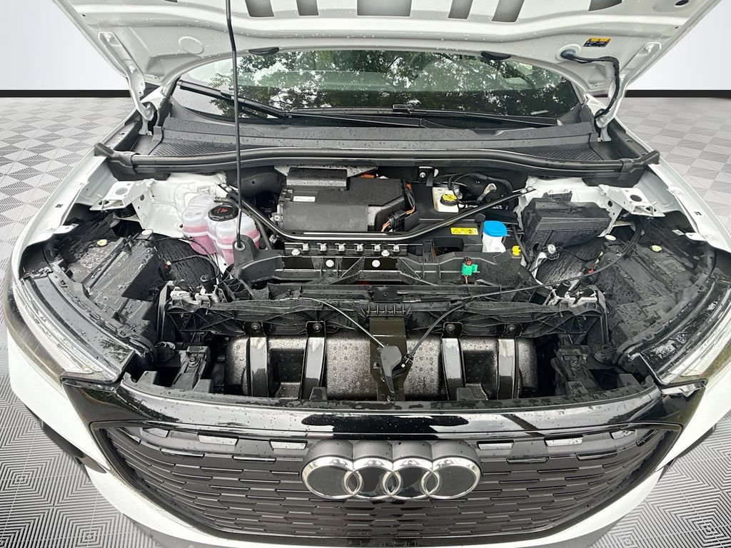 Used 2023 Audi Q4 e-tron Premium Plus w/ Premium Plus AWD/4WD image 33