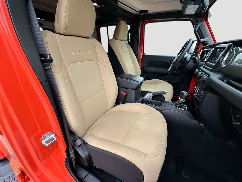 Used 2018 Jeep Wrangler Unlimited Sahara w/ Safety Group AWD/4WD image 35