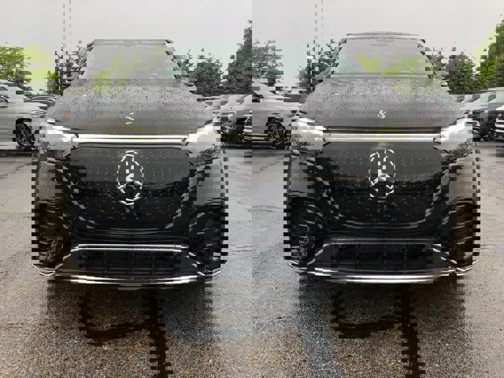 New 2023 Mercedes-Benz EQE 500 4MATIC SUV image 2