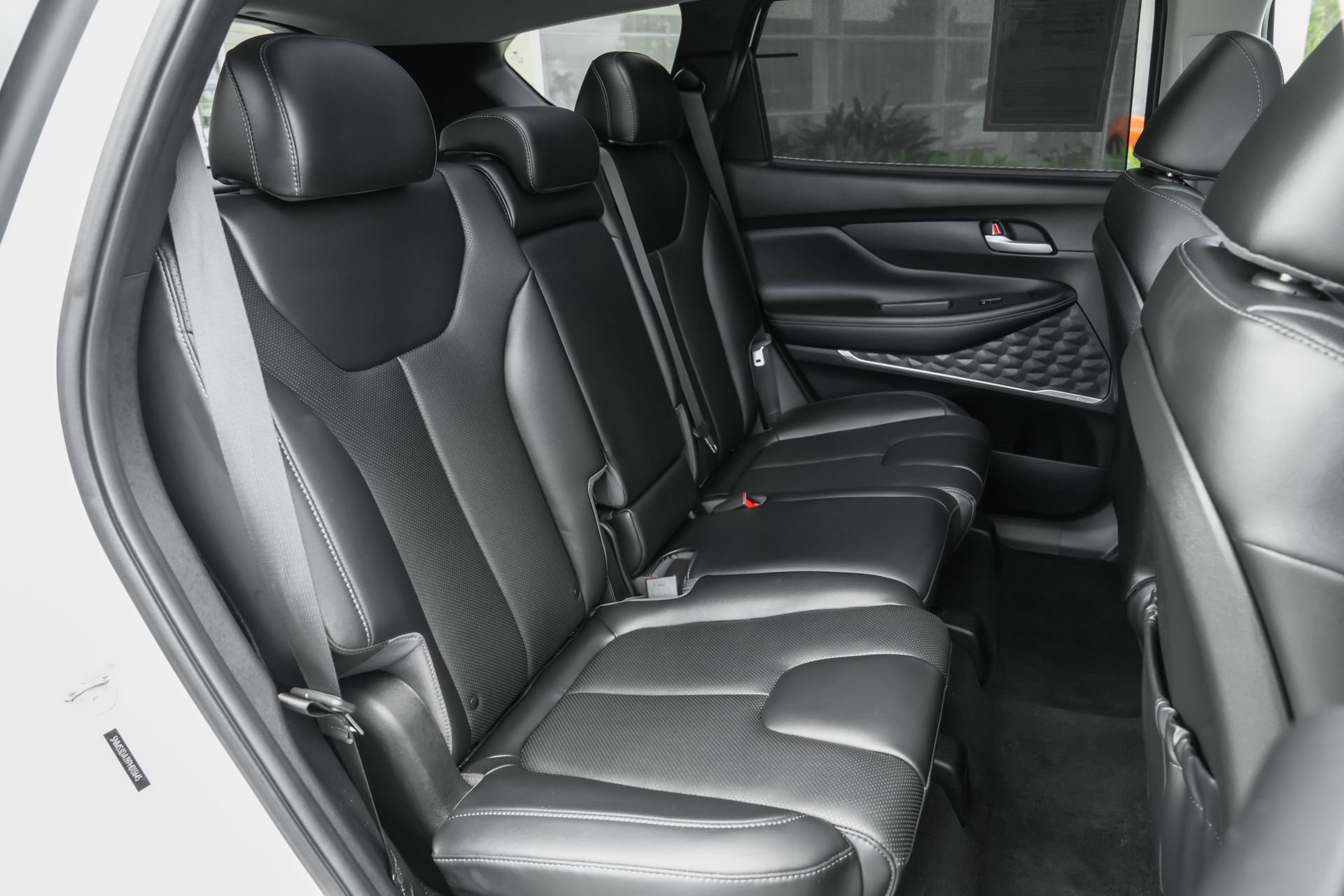 Used 2023 Hyundai Santa Fe SEL Premium w/ Cargo Package image 38