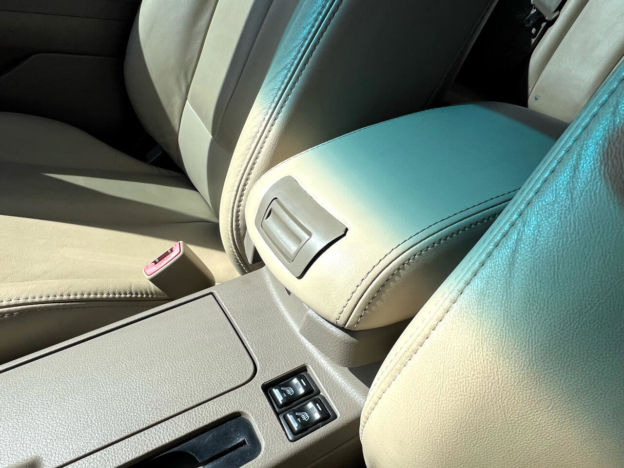 Used 2003 Nissan Altima 3.5 SE image 42