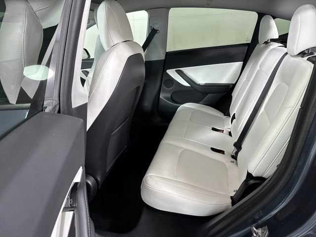 Used 2021 Tesla Model Y Long Range image 24
