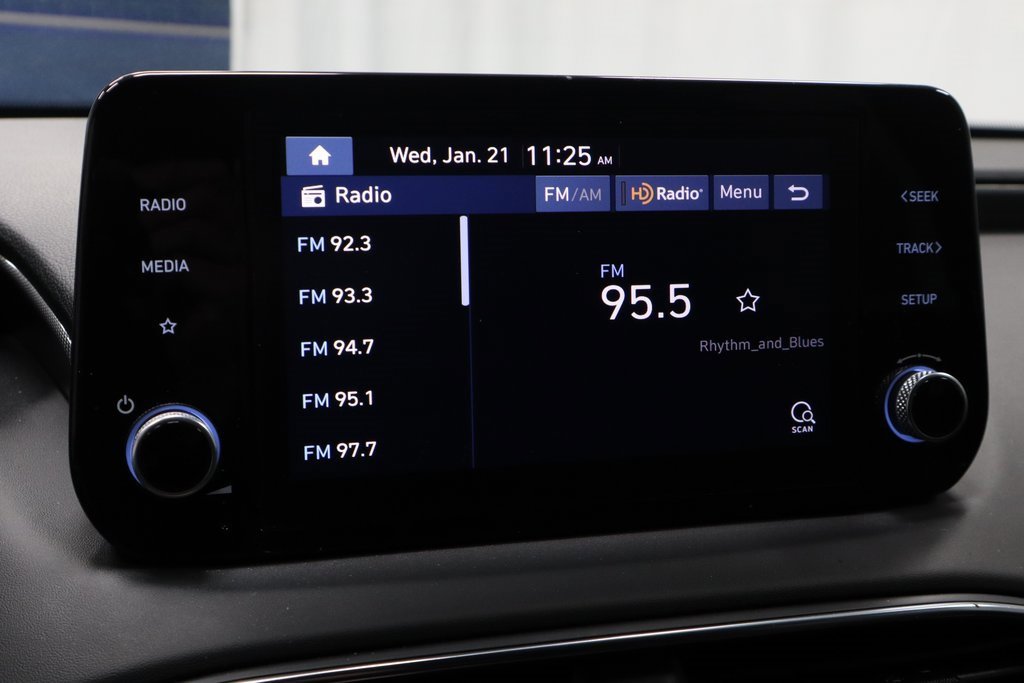 Certified 2022 Hyundai Santa Fe SE image 2