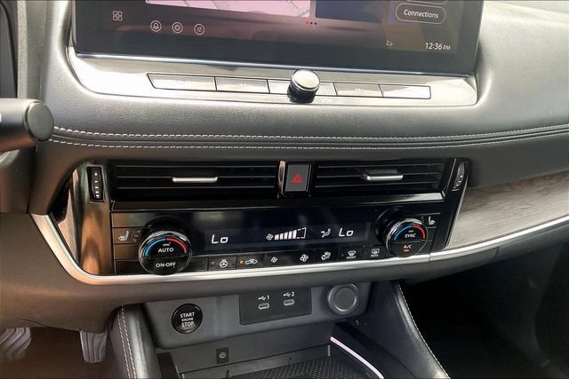 Used 2025 Nissan Rogue Platinum FWD image 29