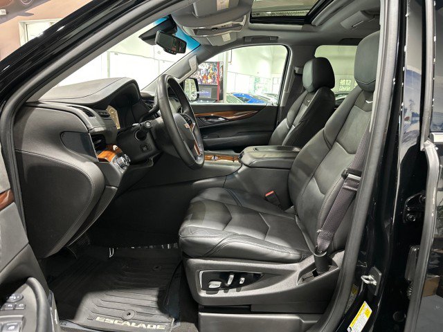 Used 2015 Cadillac Escalade Premium AWD/4WD image 47