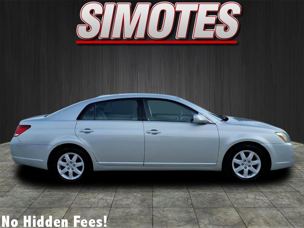 Used 2006 Toyota Avalon Limited image 2