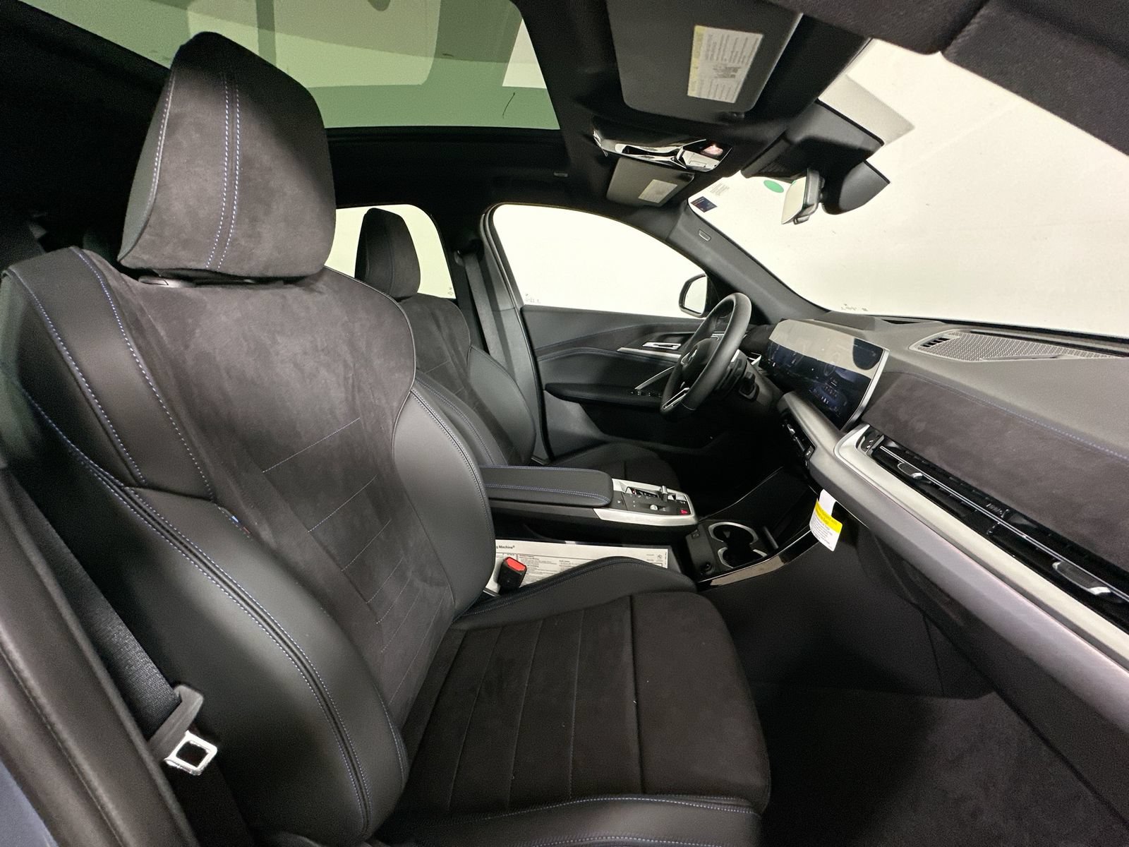 New 2026 BMW X2 xDrive28i w/ Technology Package AWD/4WD image 42
