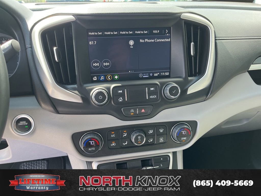 Used 2024 GMC Terrain SLT AWD/4WD image 9