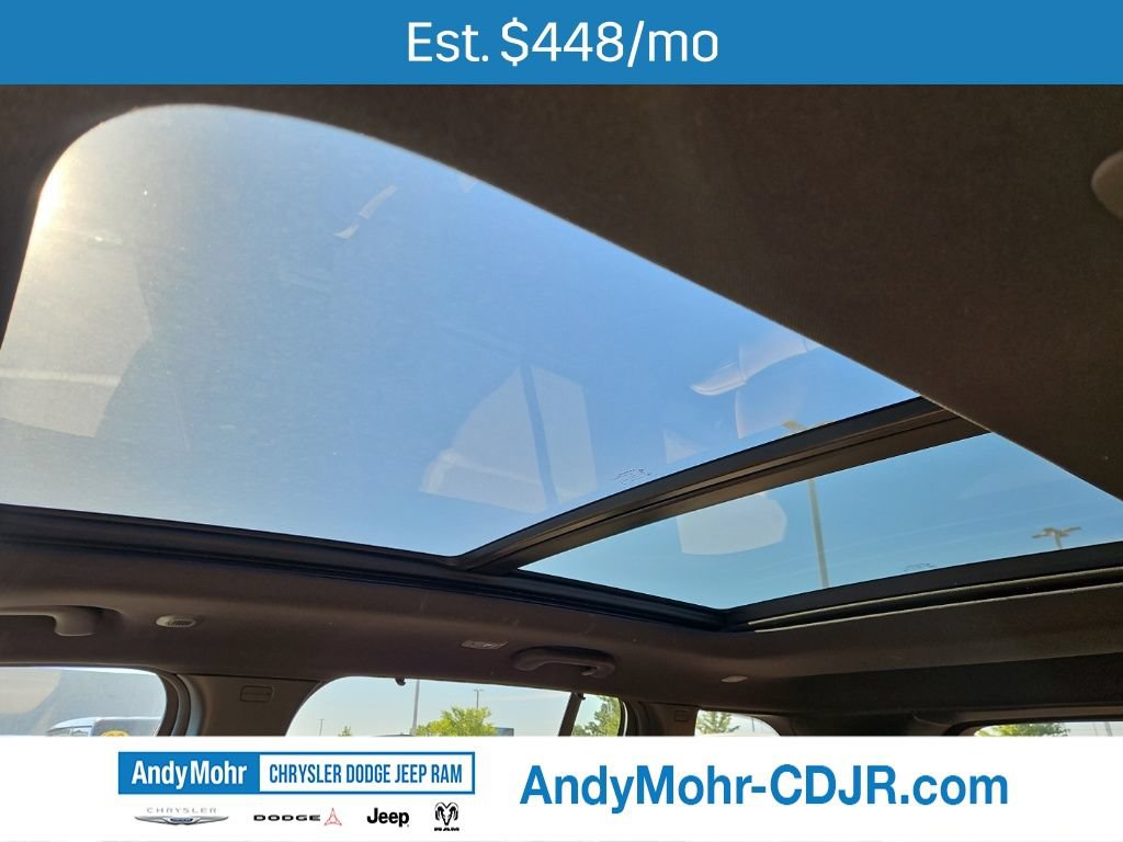 Used 2023 Jeep Grand Cherokee Limited w/ Luxury Tech Group II AWD/4WD image 8