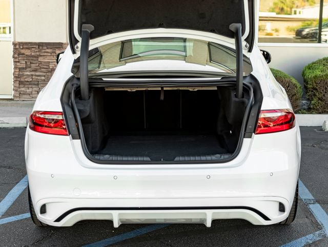 New 2024 Jaguar XF R-Dynamic SE AWD/4WD image 23