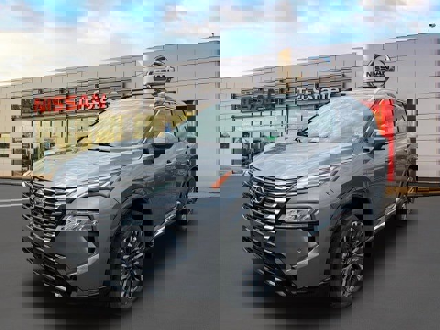 New 2026 Nissan Rogue Platinum w/ Platinum Premium Package image 2