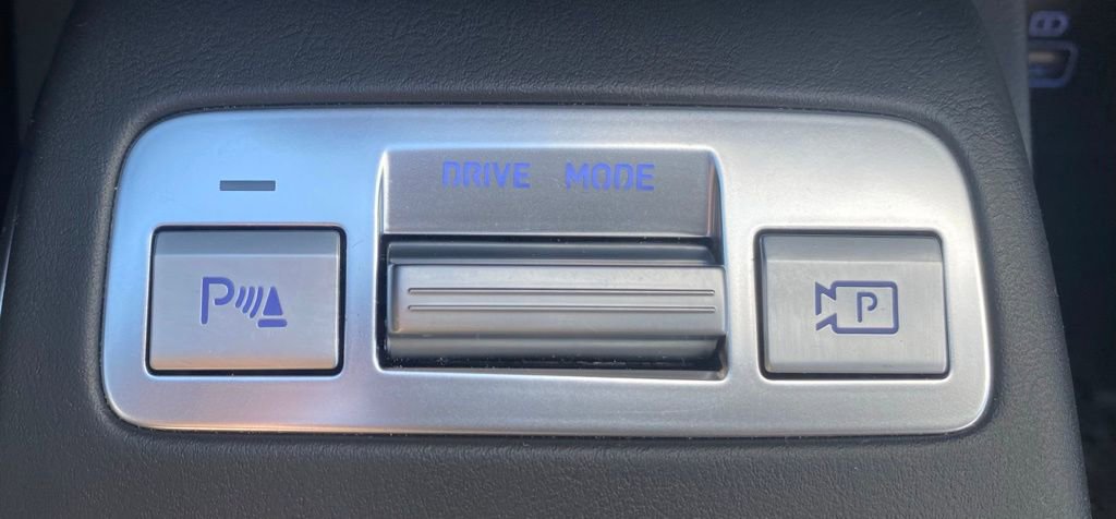 Certified 2025 Genesis GV70 3.5T Sport w/ Sport Prestige Package image 21