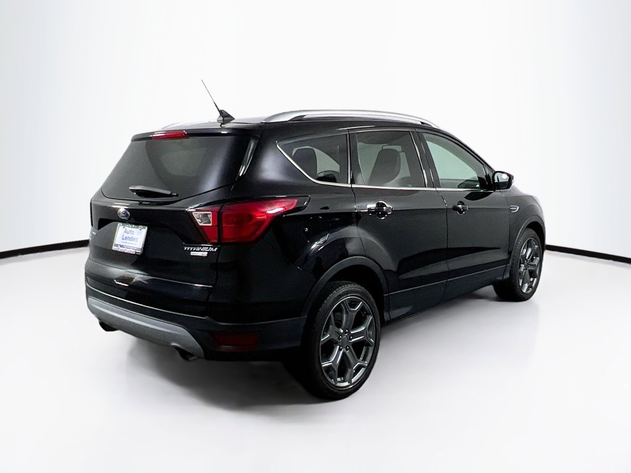 Used 2019 Ford Escape Titanium image 5