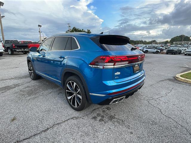 Used 2024 Volkswagen Atlas Cross Sport SEL Premium R-Line image 5