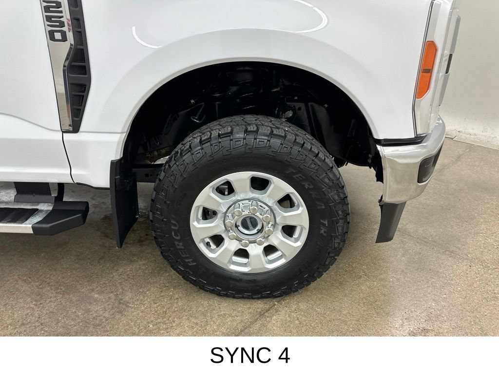 Used 2023 Ford F250 XLT w/ Snow Plow/Camper Package AWD/4WD image 17