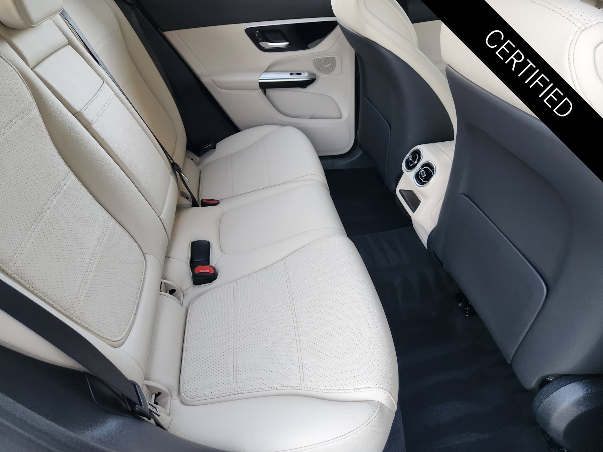 Certified 2026 Mercedes-Benz GLC 300 image 31
