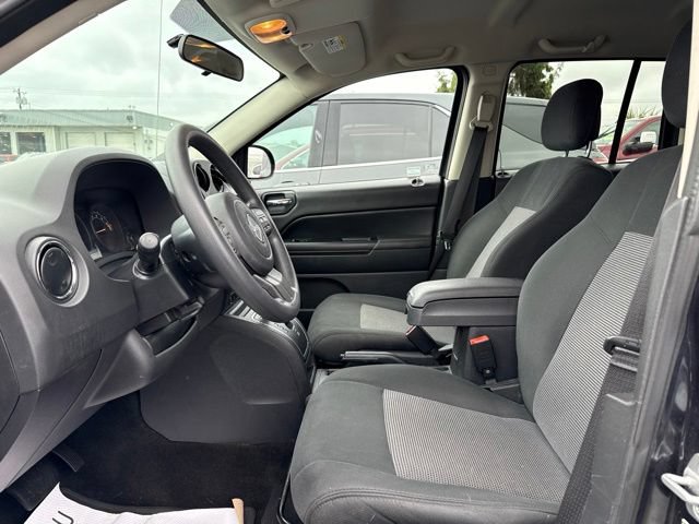 Used 2014 Jeep Compass Sport w/ Power Value Group FWD image 23