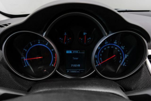 Used 2015 Chevrolet Cruze LT FWD image 21