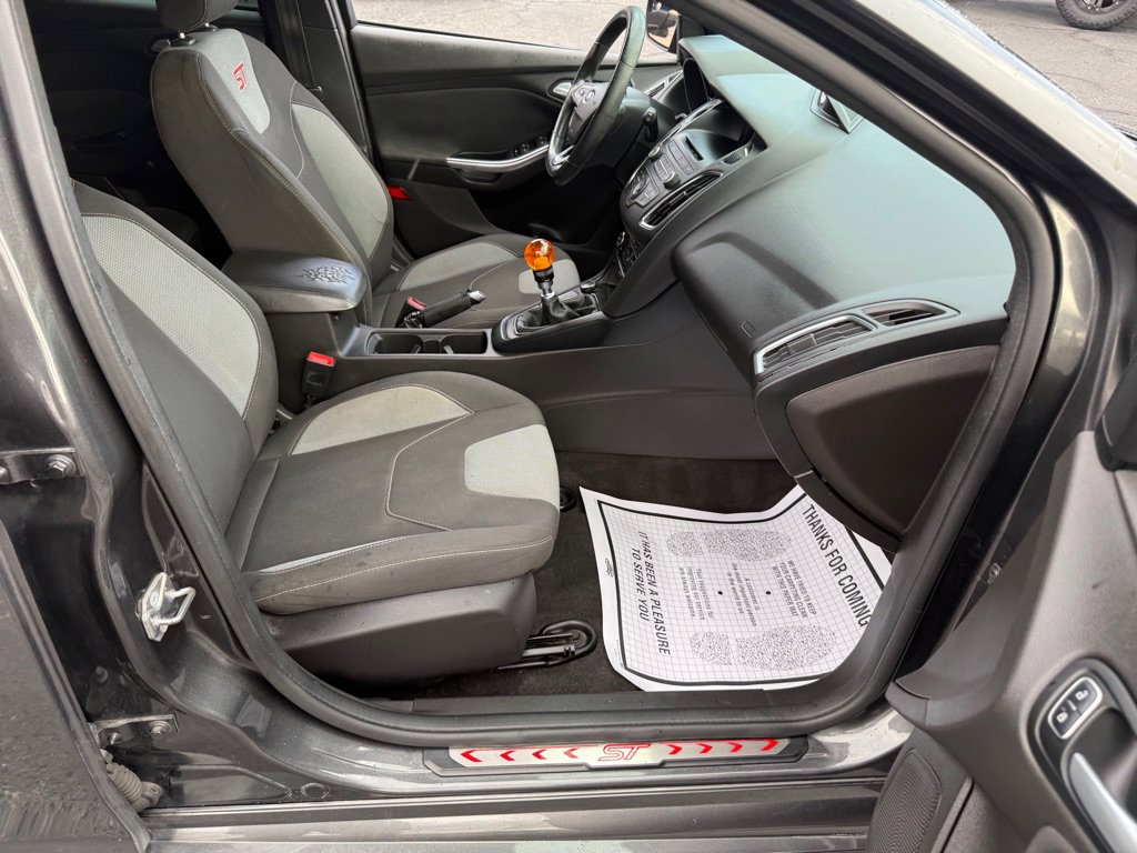 Used 2017 Ford Focus ST image 57