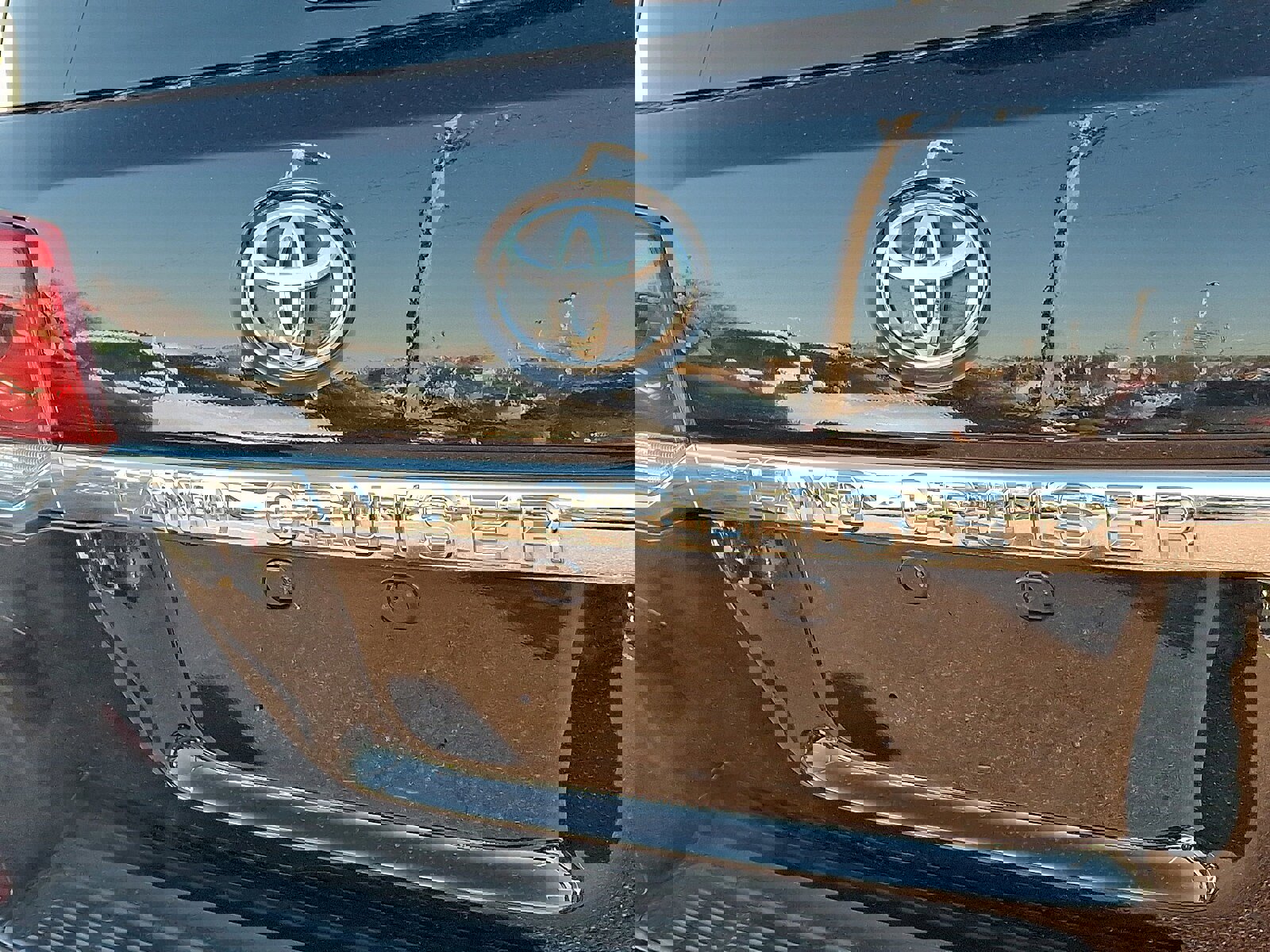 Used 2021 Toyota Land Cruiser image 31