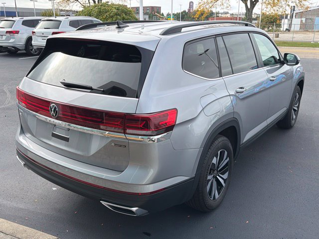 Certified 2025 Volkswagen Atlas SE AWD/4WD image 12