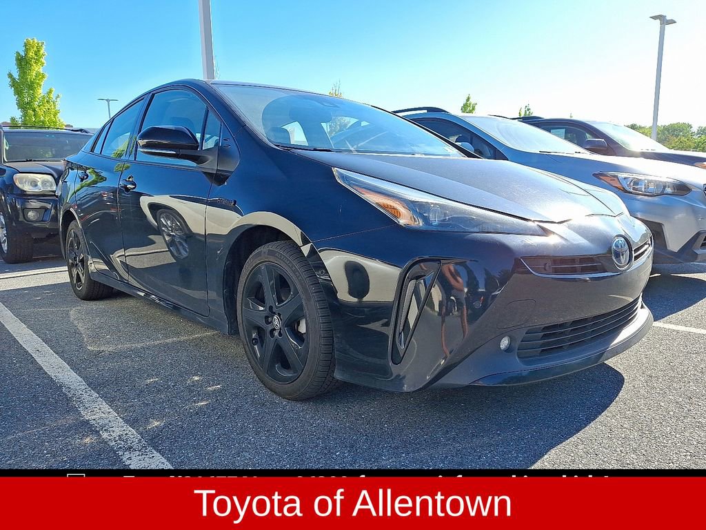 Used 2022 Toyota Prius FWD image 1