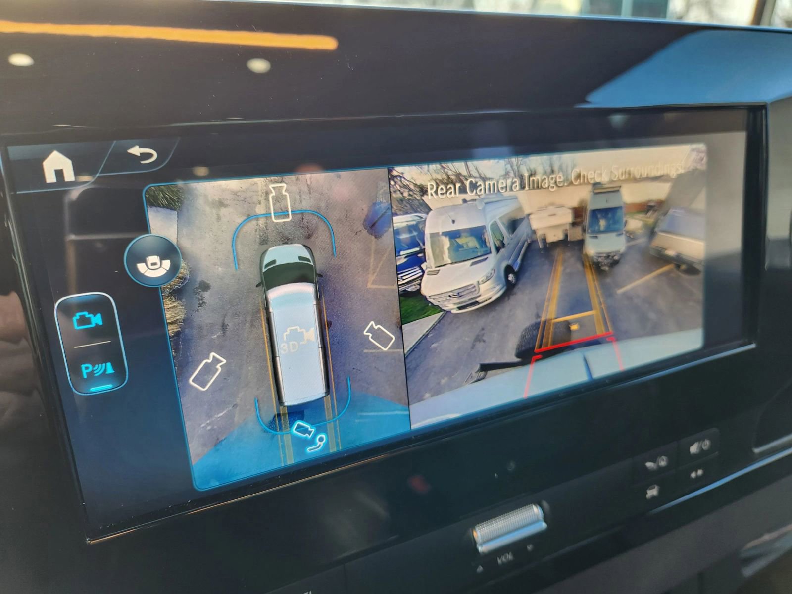 Used 2025 Mercedes-Benz Sprinter 2500 image 49