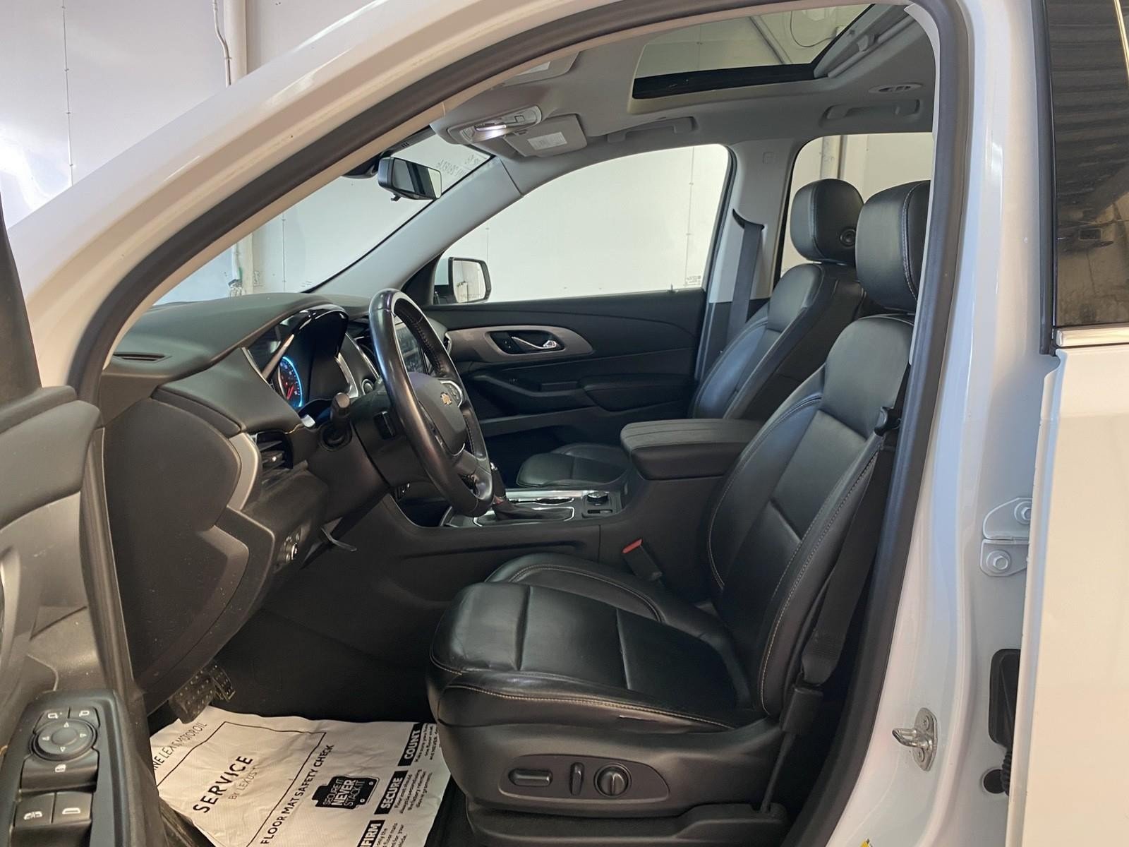 Used 2018 Chevrolet Traverse LT AWD/4WD image 23
