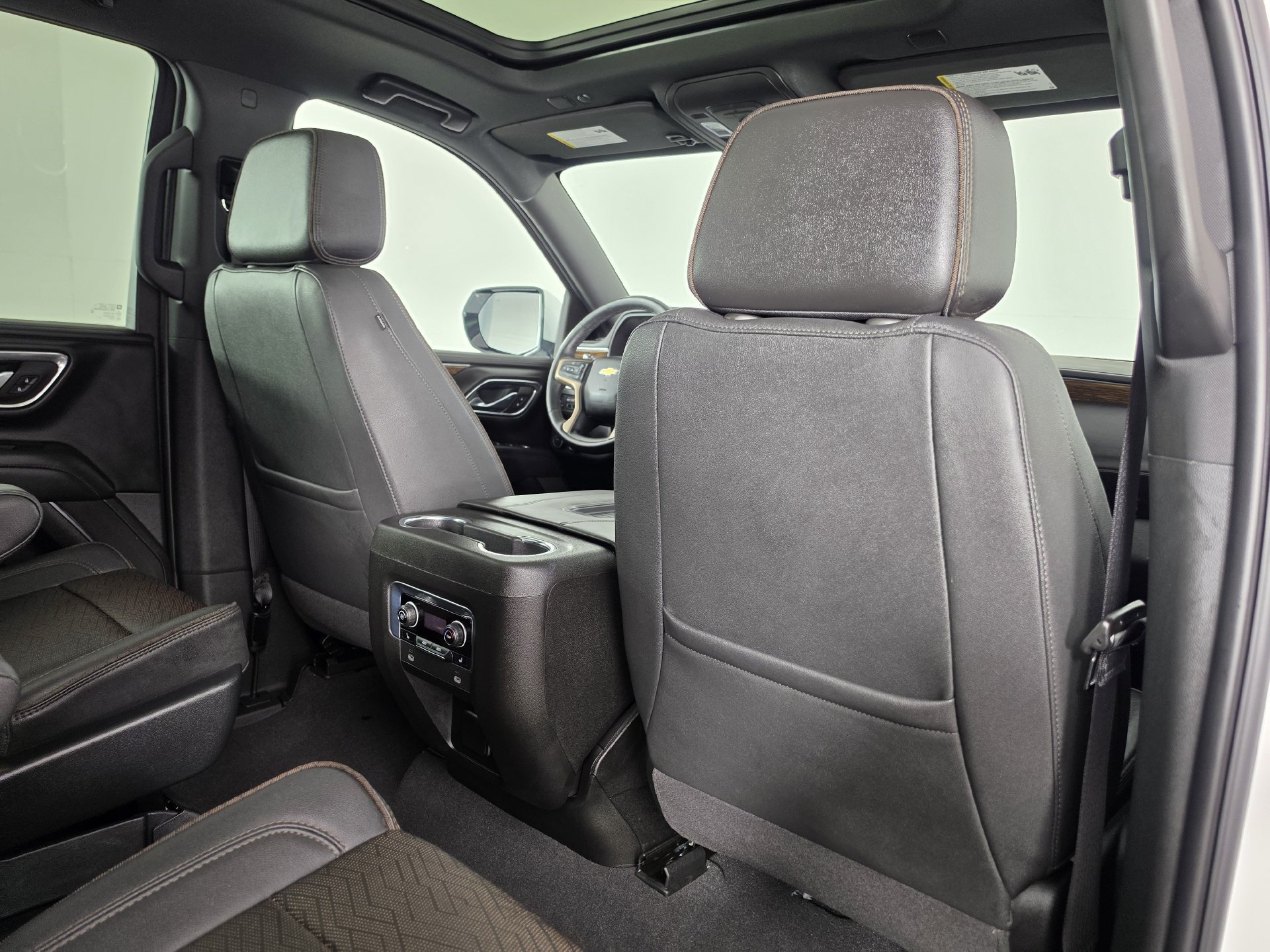 Used 2023 Chevrolet Tahoe High Country AWD/4WD image 29